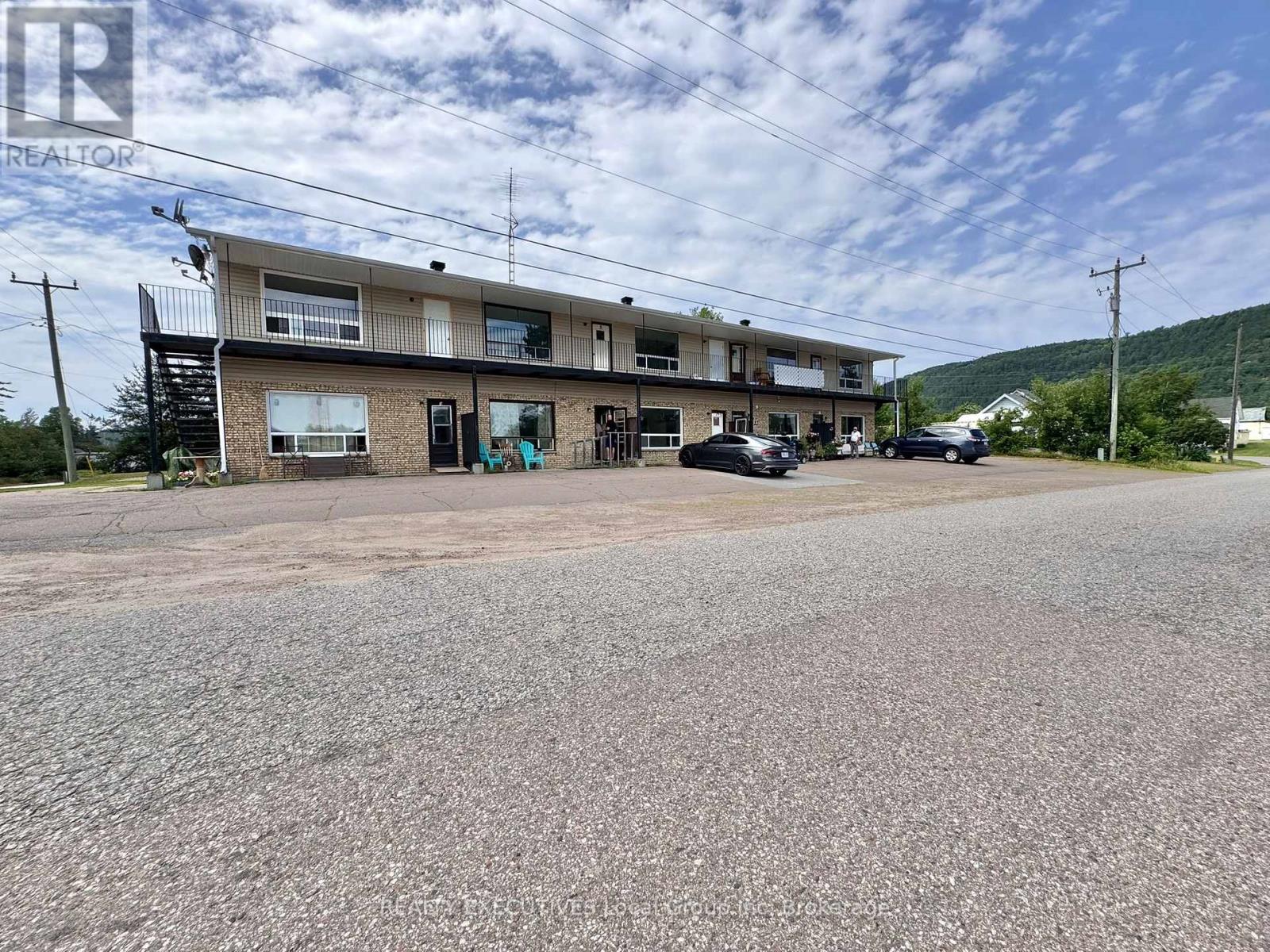 250 Champlain Street, Mattawa, Ontario  P0H 1V0 - Photo 2 - X12446840