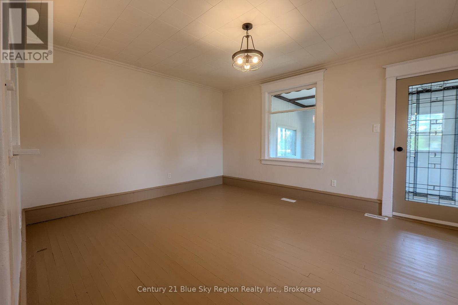 2 Desaulniers Road, West Nipissing, Ontario  P0H 1M0 - Photo 8 - X12446958