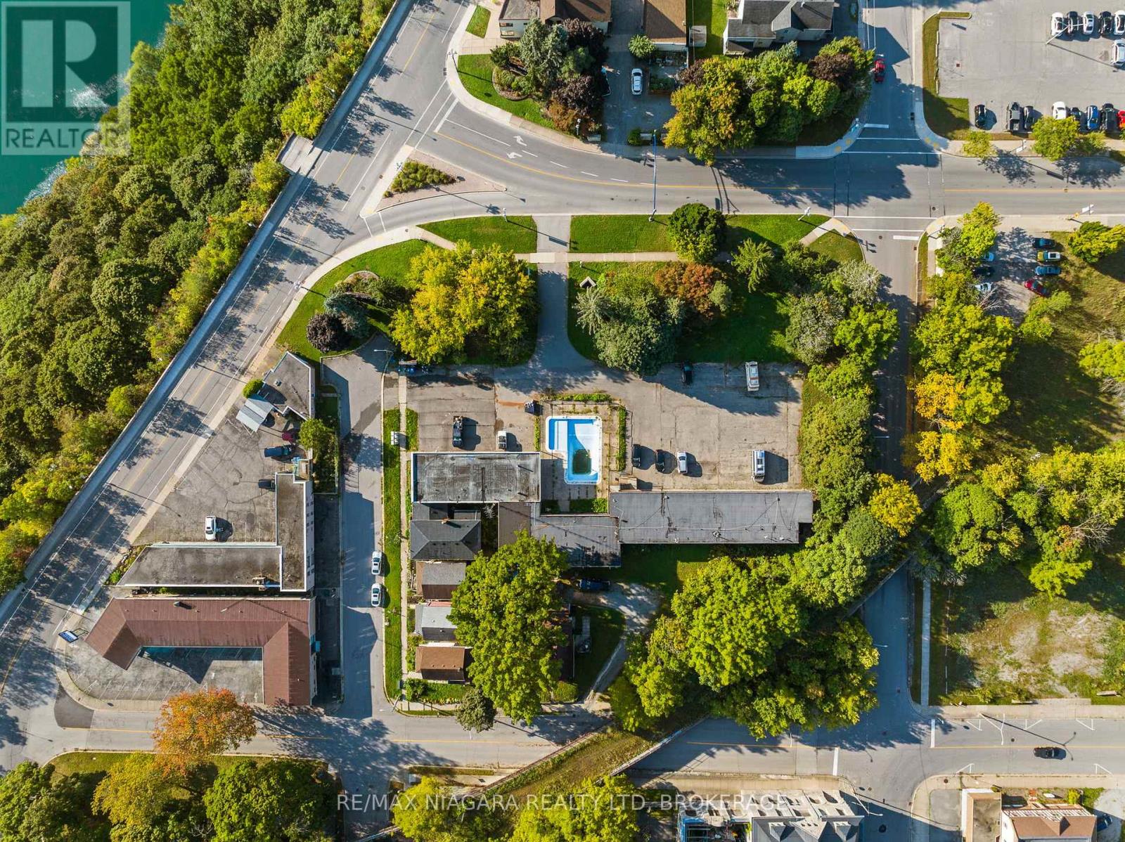 4625 Cataract Avenue, Niagara Falls, Ontario  L2E 3M3 - Photo 15 - X12446945