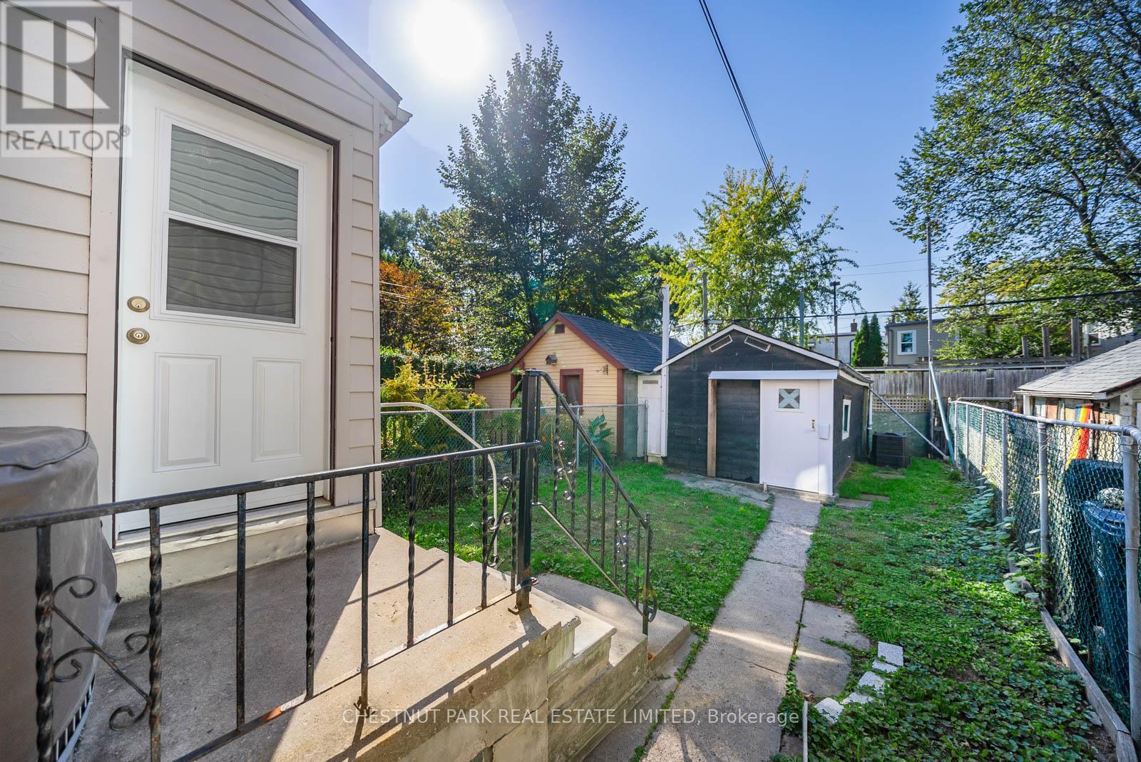 200 Gillard Avenue, Toronto (Greenwood-Coxwell), Ontario  M4J 4N8 - Photo 34 - E12446729