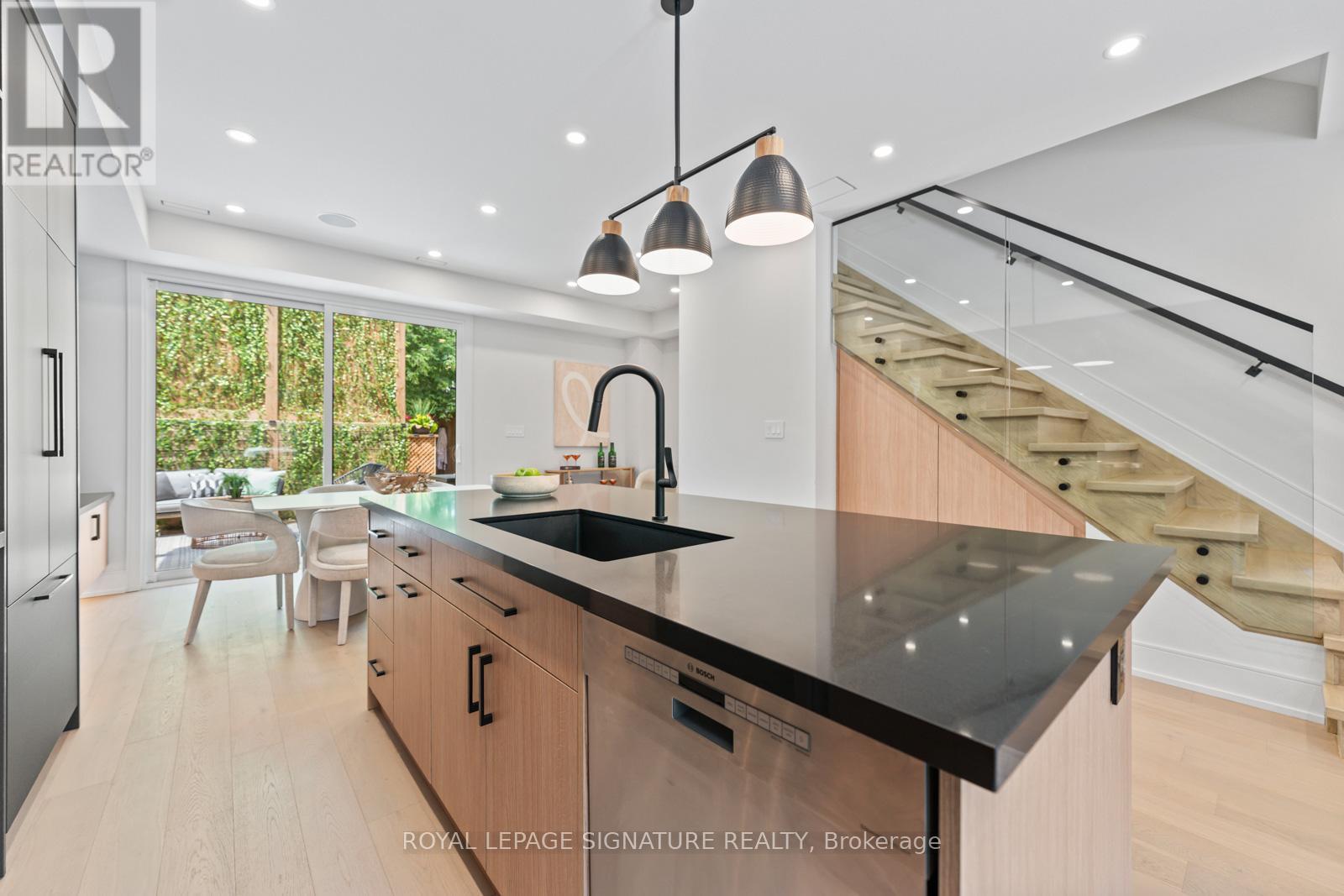 24 Harriet Street, Toronto (South Riverdale), Ontario  M4L 2E9 - Photo 11 - E12446742