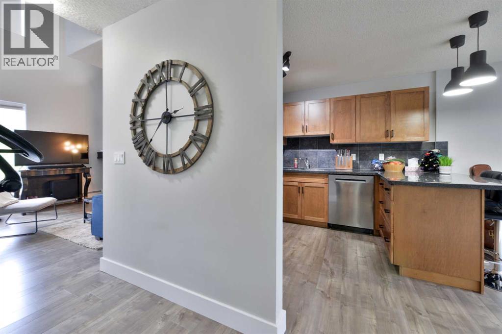 8, 301 Village Mews Sw, Calgary, Alberta  T3H 2L3 - Photo 12 - A2248553