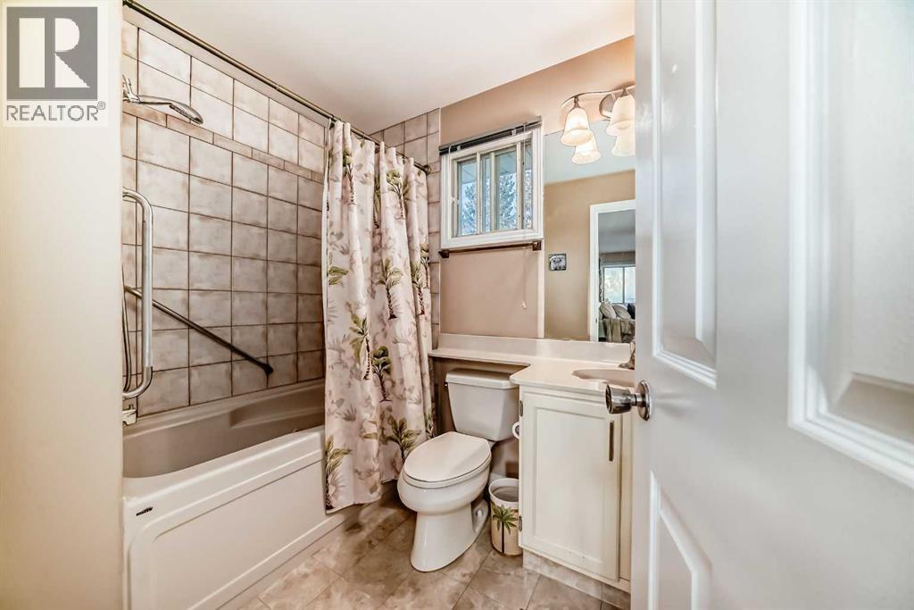 983 Woodbine Boulevard Sw, Calgary, Alberta  T2W 4A7 - Photo 26 - A2255928