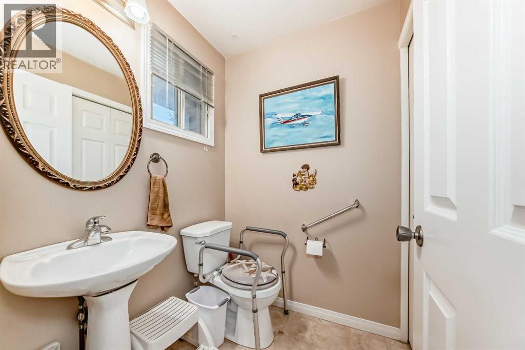 983 Woodbine Boulevard Sw, Calgary, Alberta  T2W 4A7 - Photo 19 - A2255928