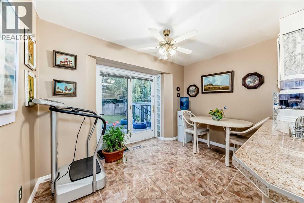 983 Woodbine Boulevard Sw, Calgary, Alberta  T2W 4A7 - Photo 9 - A2255928
