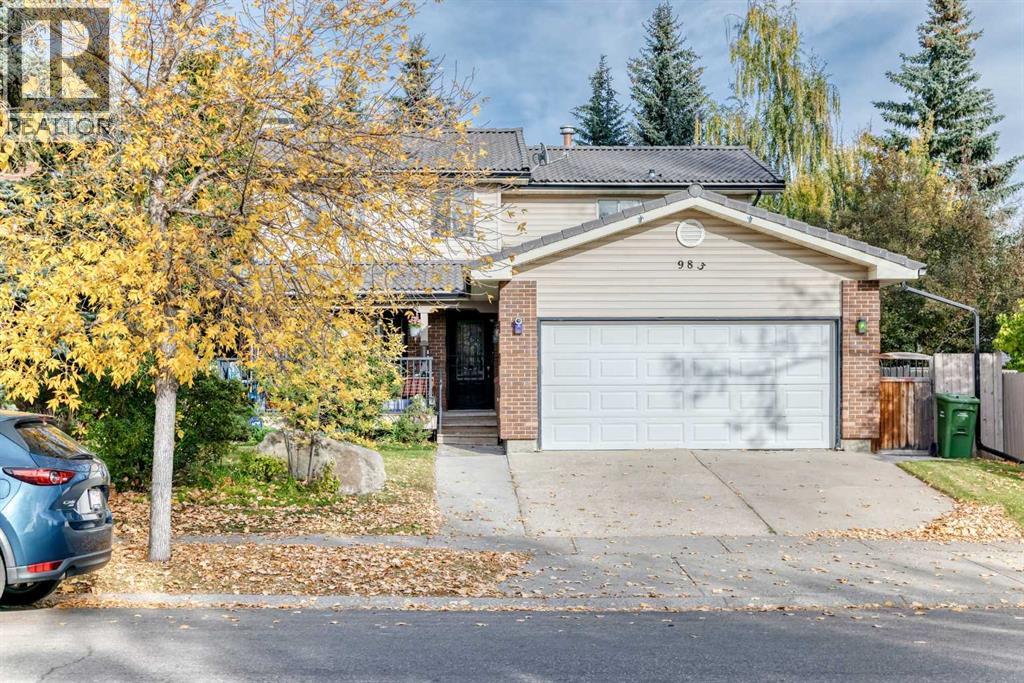 983 Woodbine Boulevard Sw, Calgary, Alberta  T2W 4A7 - Photo 2 - A2255928