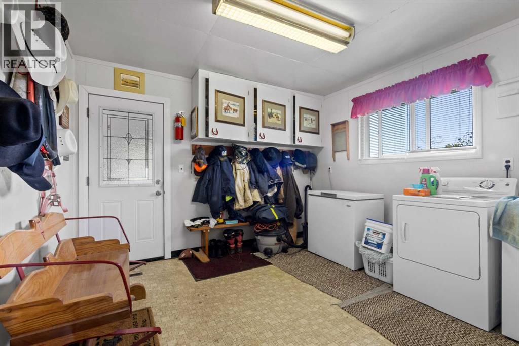 115041 Sharples Bottom Rd, Claresholm, Alberta  T0L 0T0 - Photo 16 - A2258263