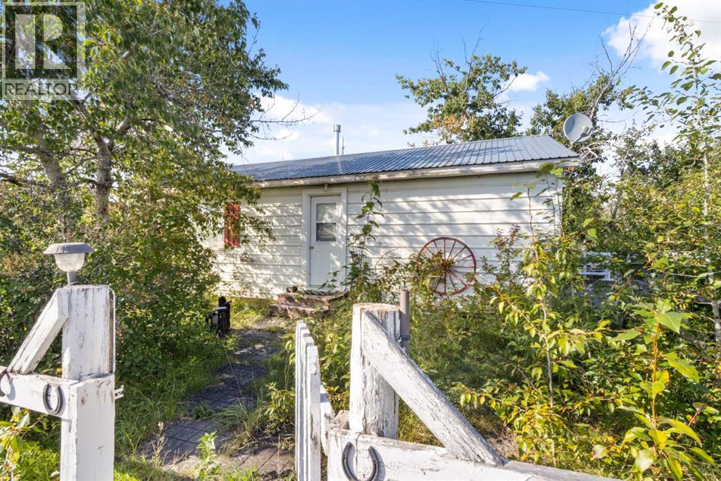 115041 Sharples Bottom Rd, Claresholm, Alberta  T0L 0T0 - Photo 19 - A2258263