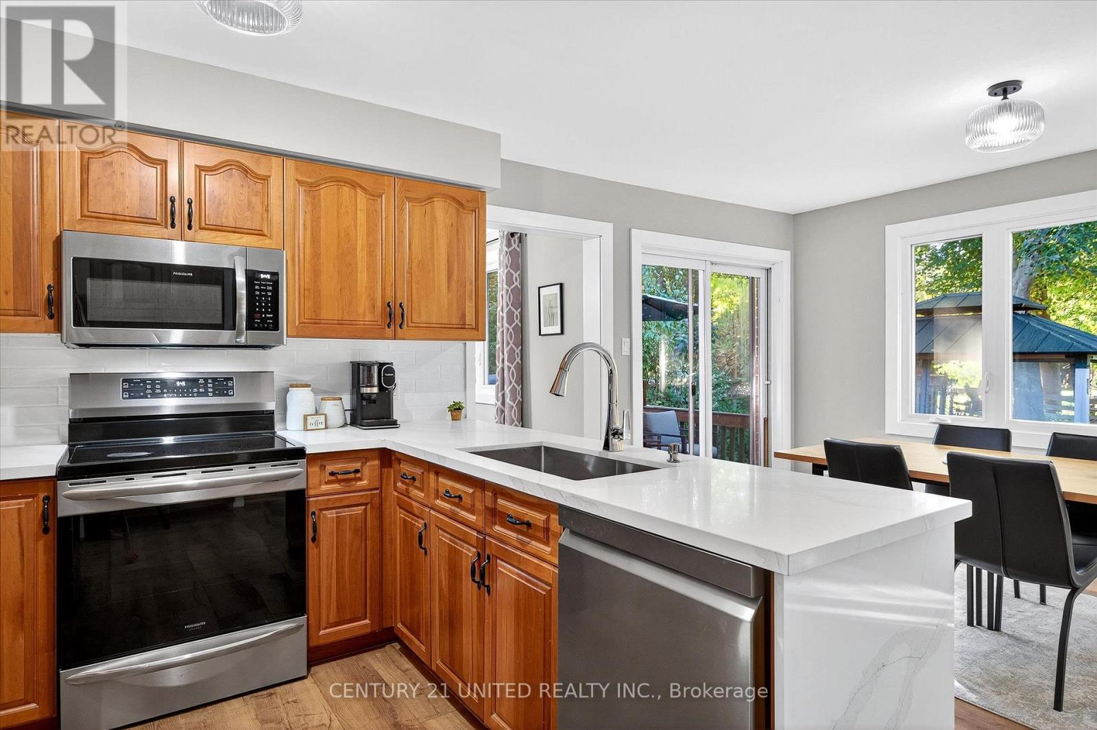 1309 Scollard Drive, Peterborough, Ontario  K9H 7K7 - Photo 4 - X12446927