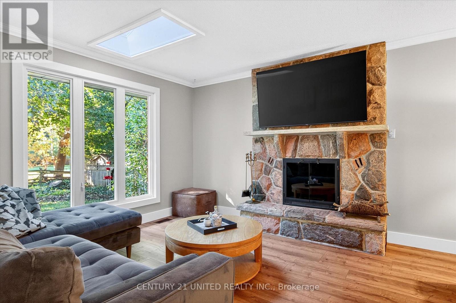 1309 Scollard Drive, Peterborough, Ontario  K9H 7K7 - Photo 8 - X12446927