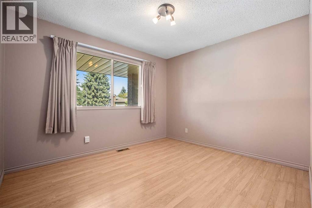 344 Parkland Way Se, Calgary, Alberta  T2J 4L2 - Photo 19 - A2258580