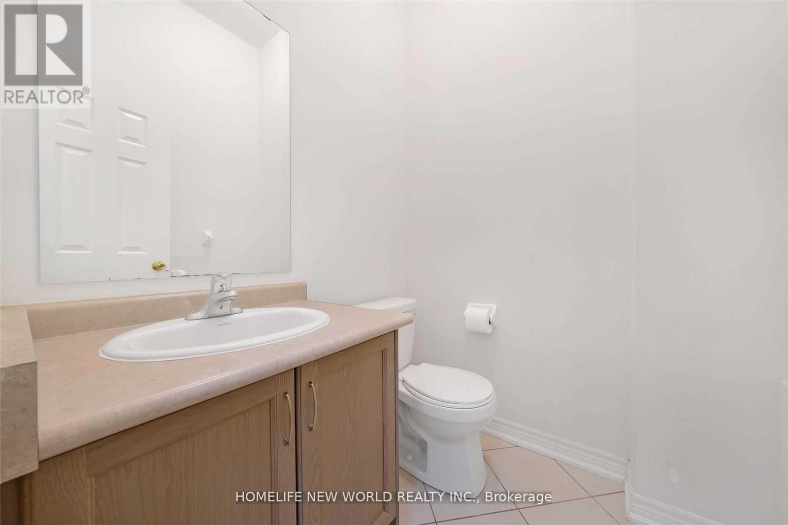 121 Christian Ritter Drive, Markham, Ontario  L6C 0V8 - Photo 14 - N12446718