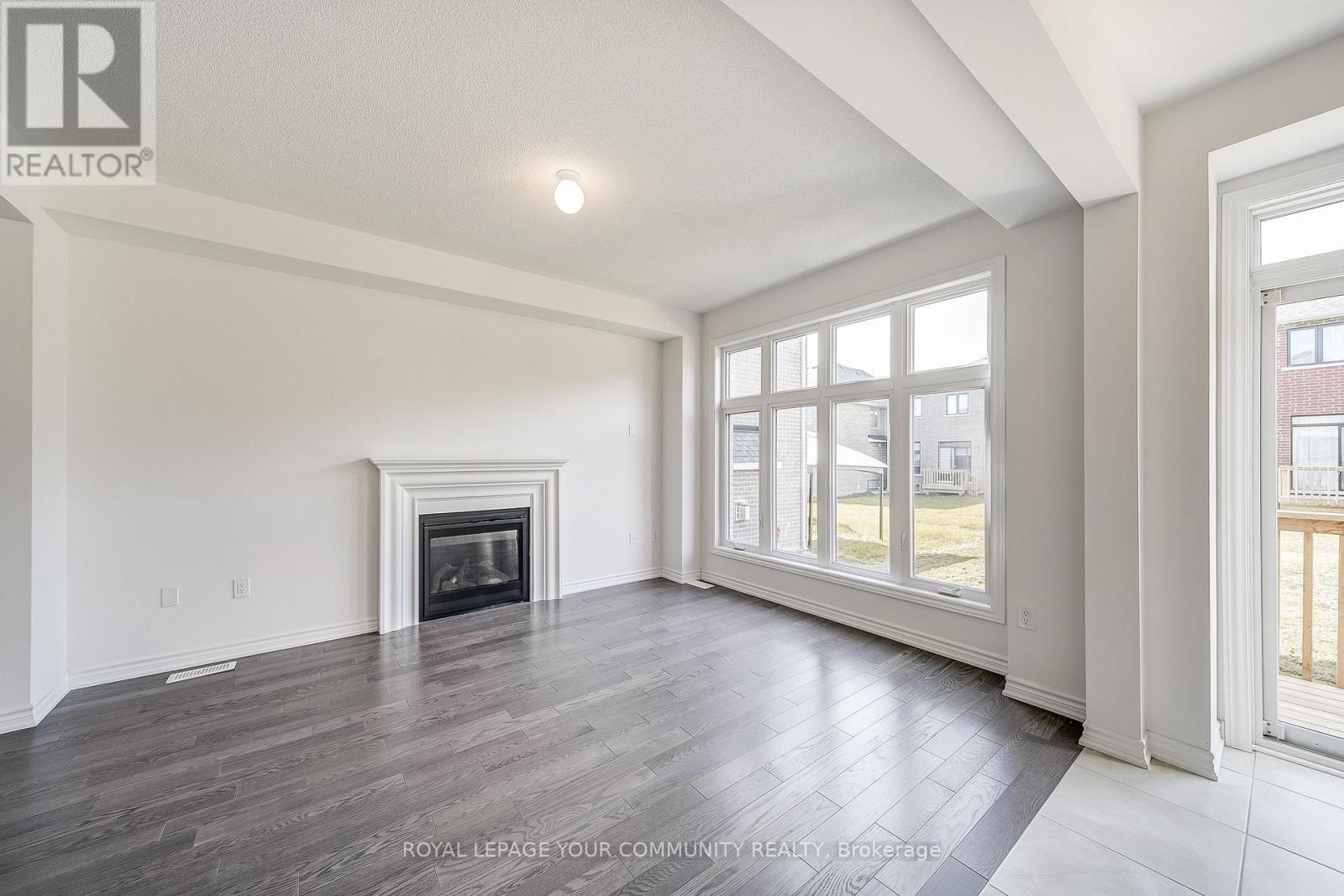 22 Sam Battaglia Crescent, Georgina, Ontario  L0E 1R0 - Photo 13 - N12446721