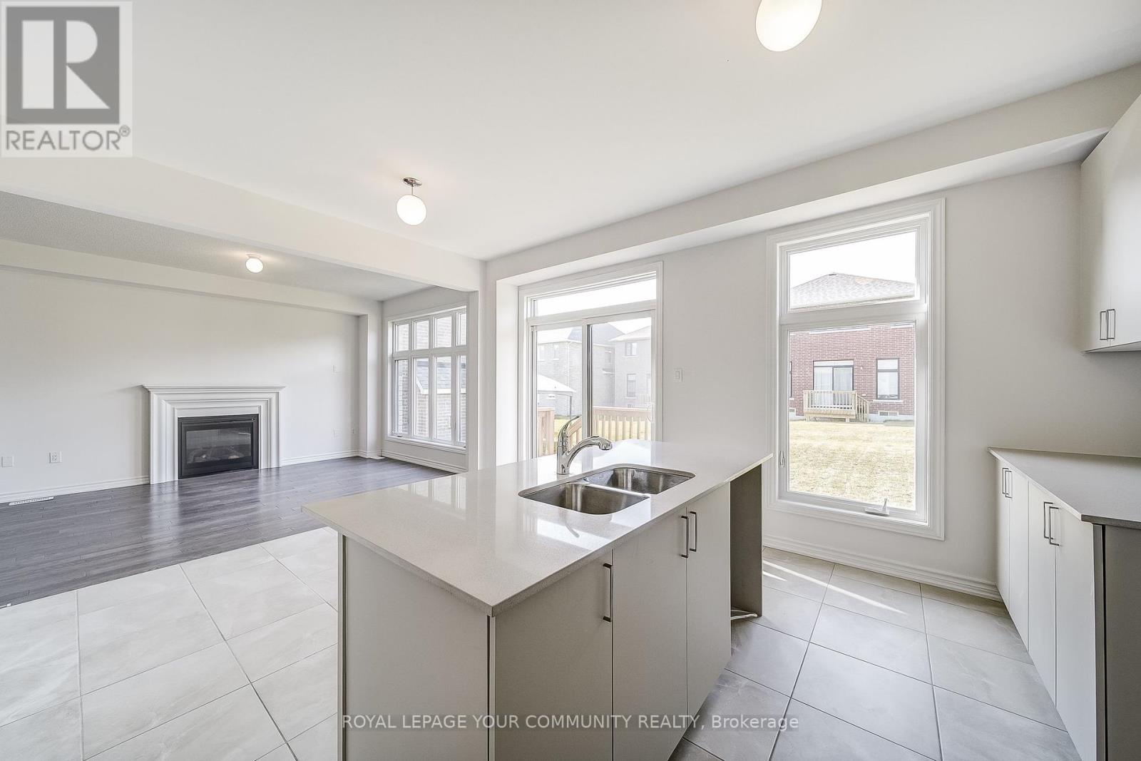 22 Sam Battaglia Crescent, Georgina, Ontario  L0E 1R0 - Photo 20 - N12446721