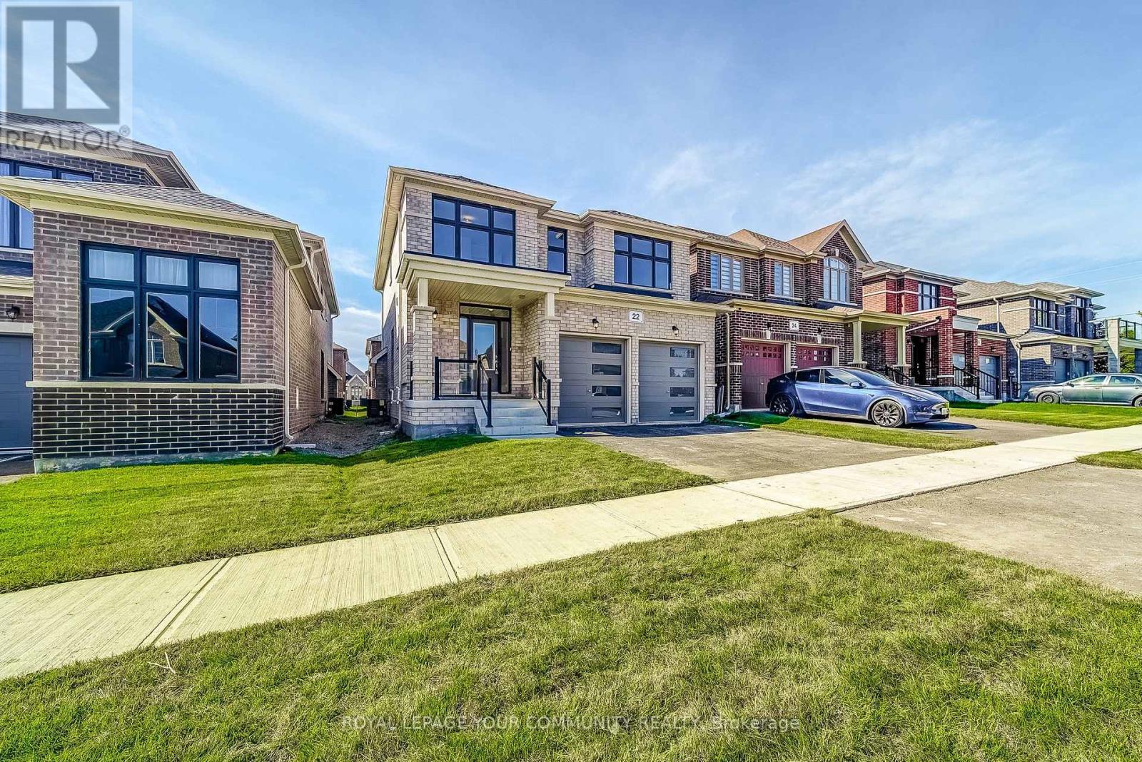 22 Sam Battaglia Crescent, Georgina, Ontario  L0E 1R0 - Photo 4 - N12446721