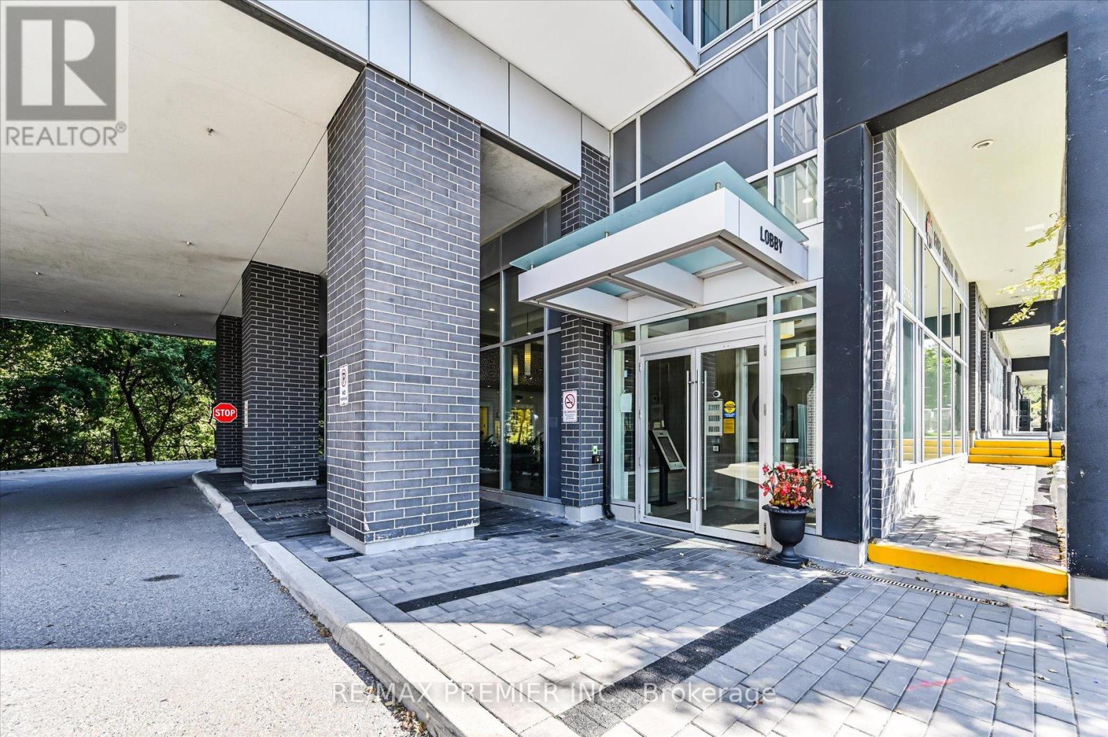 715 - 8763 Bayview Avenue, Richmond Hill, Ontario  L4B 3V1 - Photo 3 - N12446723