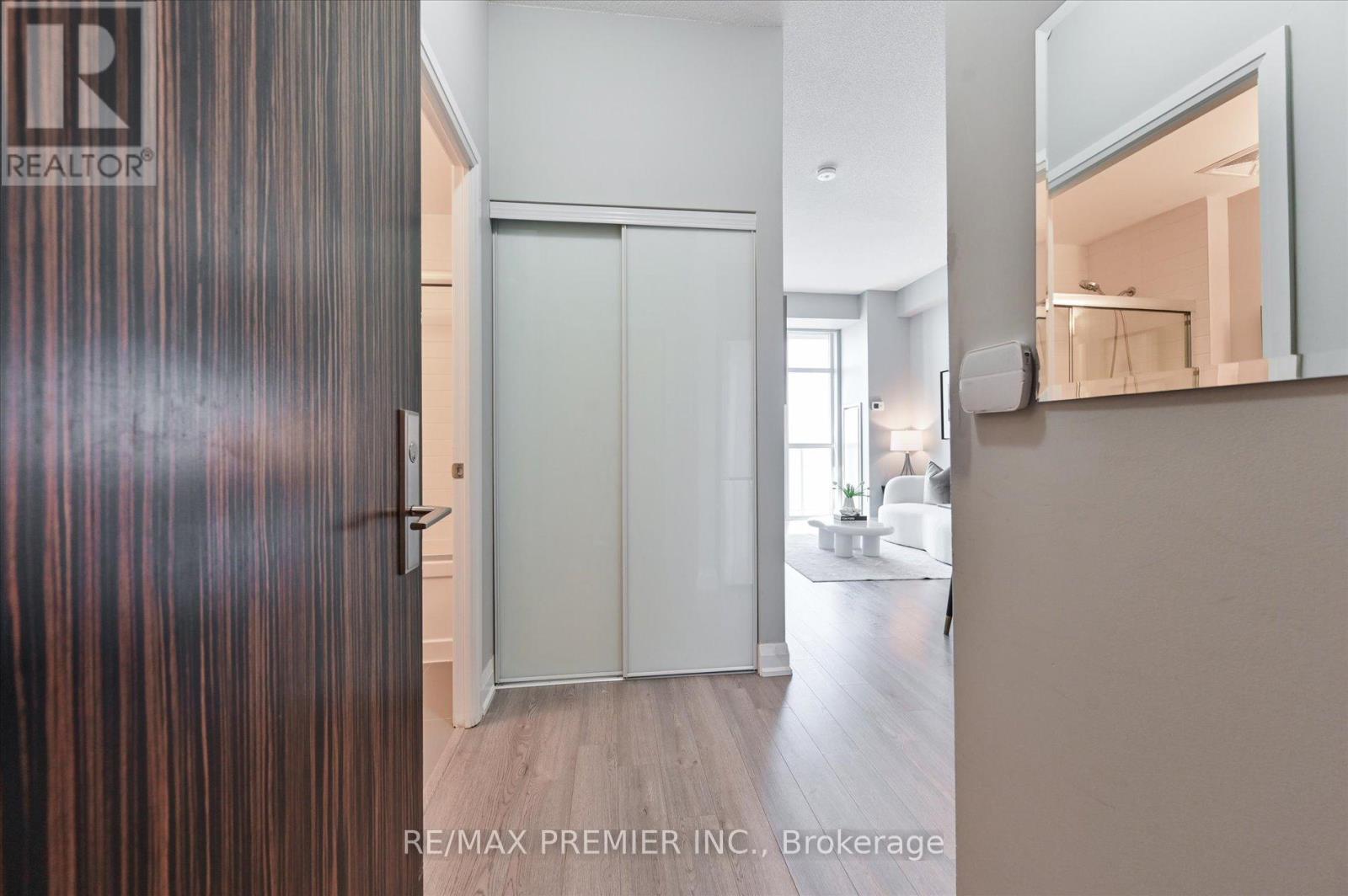 715 - 8763 Bayview Avenue, Richmond Hill, Ontario  L4B 3V1 - Photo 7 - N12446723