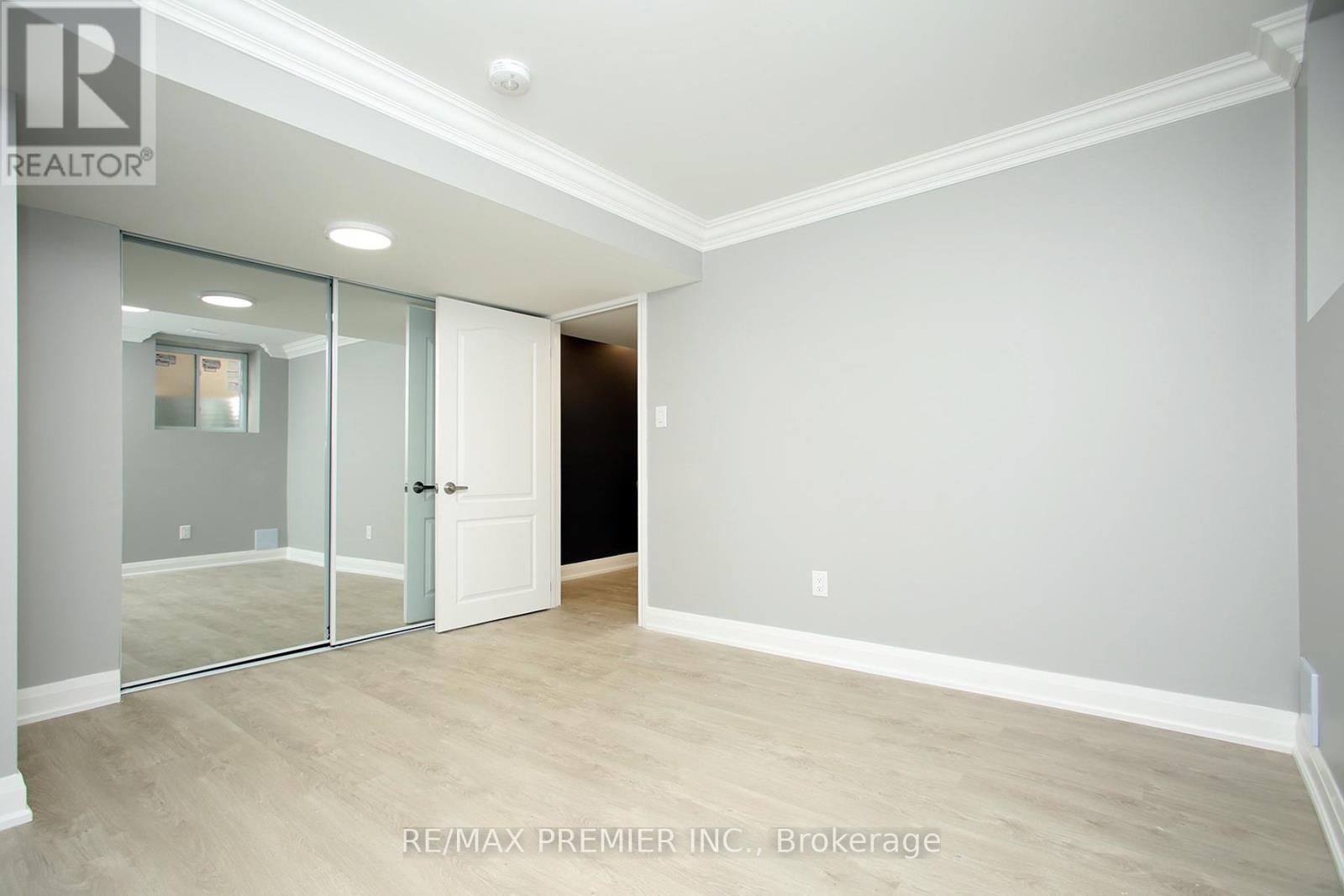 Bsmt - 43 Leaden Hall Drive, East Gwillimbury, Ontario  L9N 0R5 - Photo 11 - N12446753