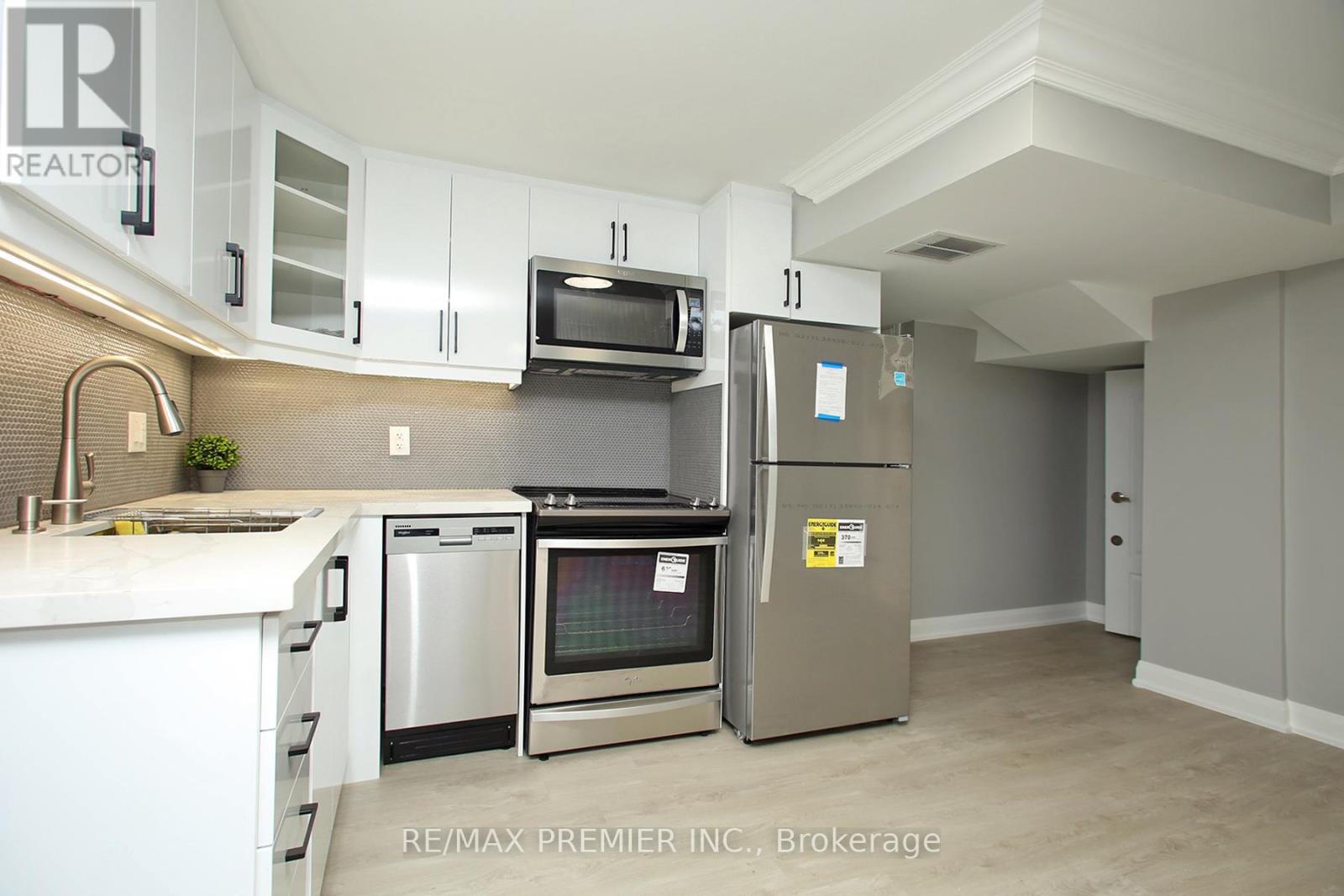 Bsmt - 43 Leaden Hall Drive, East Gwillimbury, Ontario  L9N 0R5 - Photo 3 - N12446753