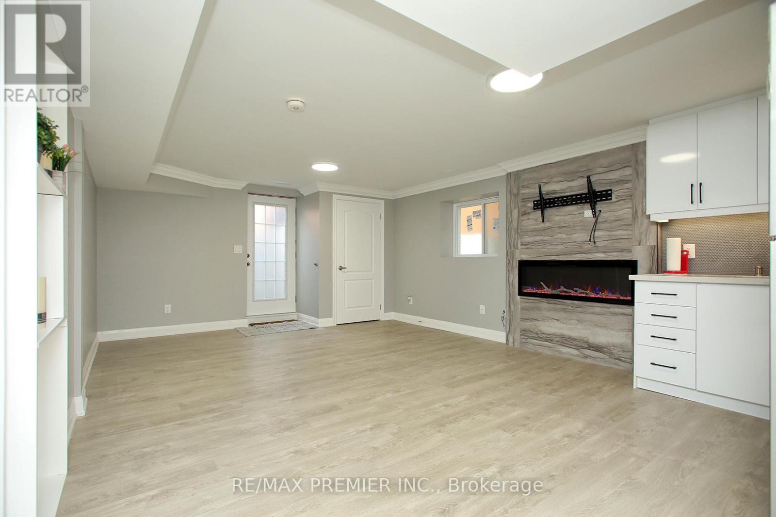 Bsmt - 43 Leaden Hall Drive, East Gwillimbury, Ontario  L9N 0R5 - Photo 9 - N12446753