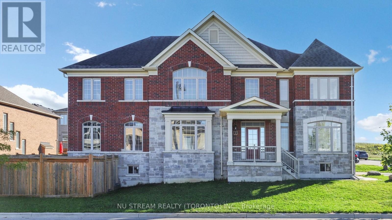 43 EASTGROVE SQUARE E, East Gwillimbury, Ontario