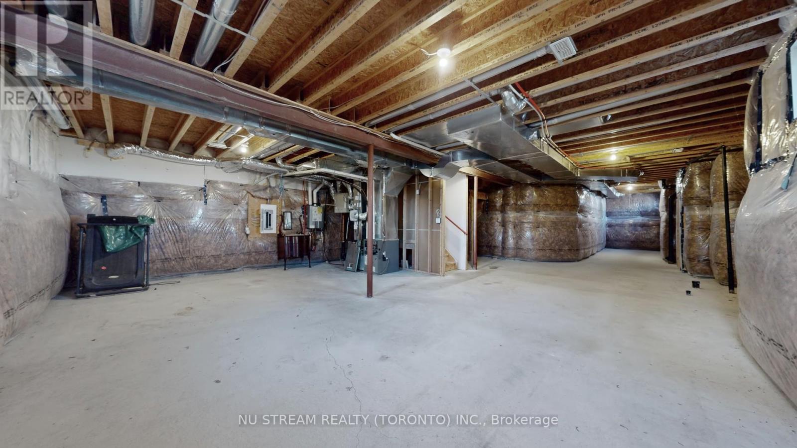 43 Eastgrove Square E, East Gwillimbury, Ontario  L9N 0R3 - Photo 28 - N12446774
