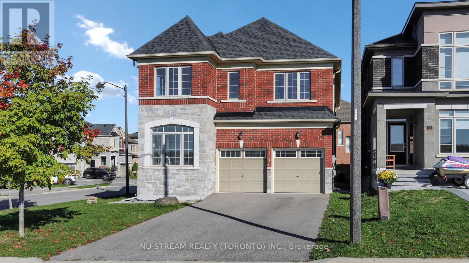 43 Eastgrove Square E, East Gwillimbury, Ontario  L9N 0R3 - Photo 3 - N12446774