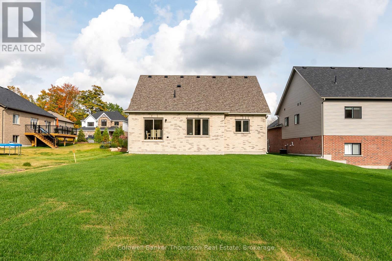 16 Eaglecrest Avenue, Huntsville, Ontario  P1H 0G5 - Photo 47 - X12424760