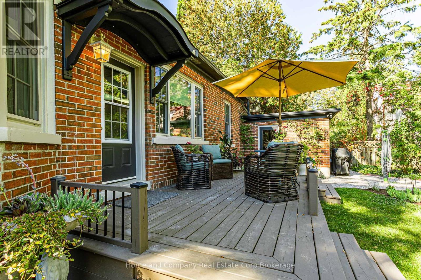 111 Queen Street, Stratford, Ontario  N5A 4N2 - Photo 32 - X12446935
