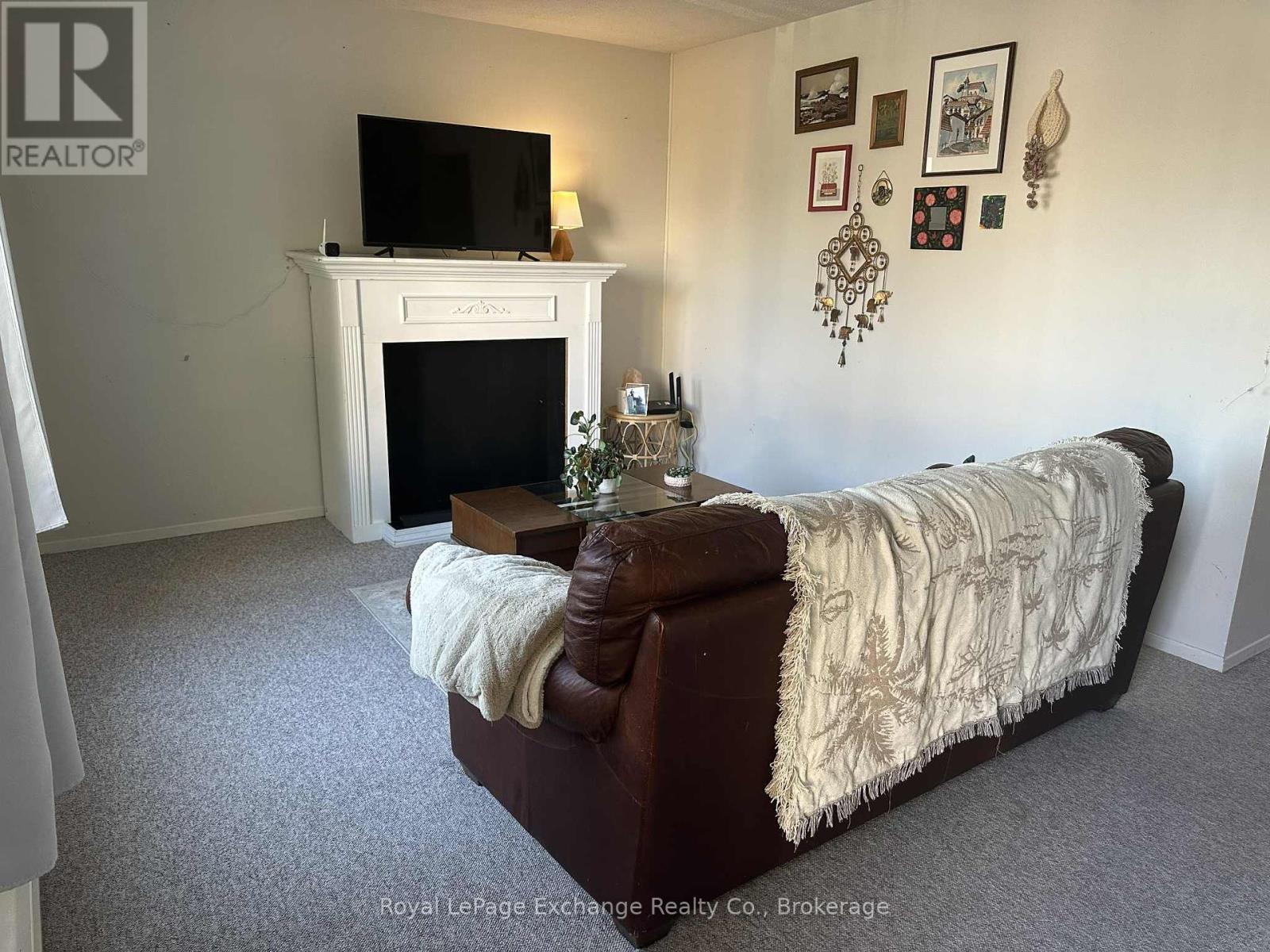755 Walsh Street, Kincardine, Ontario  N2Z 1R2 - Photo 3 - X12446964