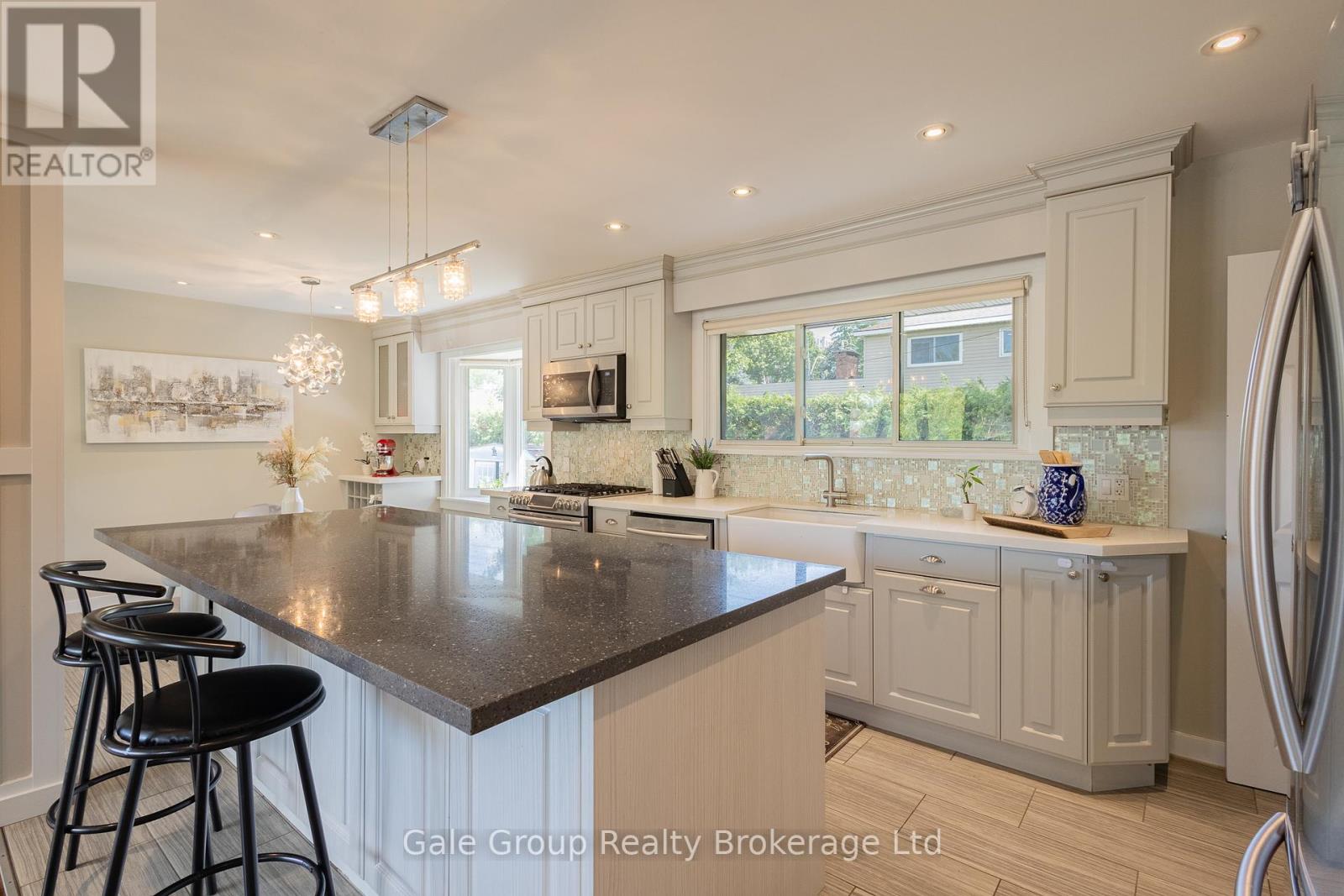 15 Kelvin Court, Hamilton, Ontario  L8E 1J2 - Photo 19 - X12446887