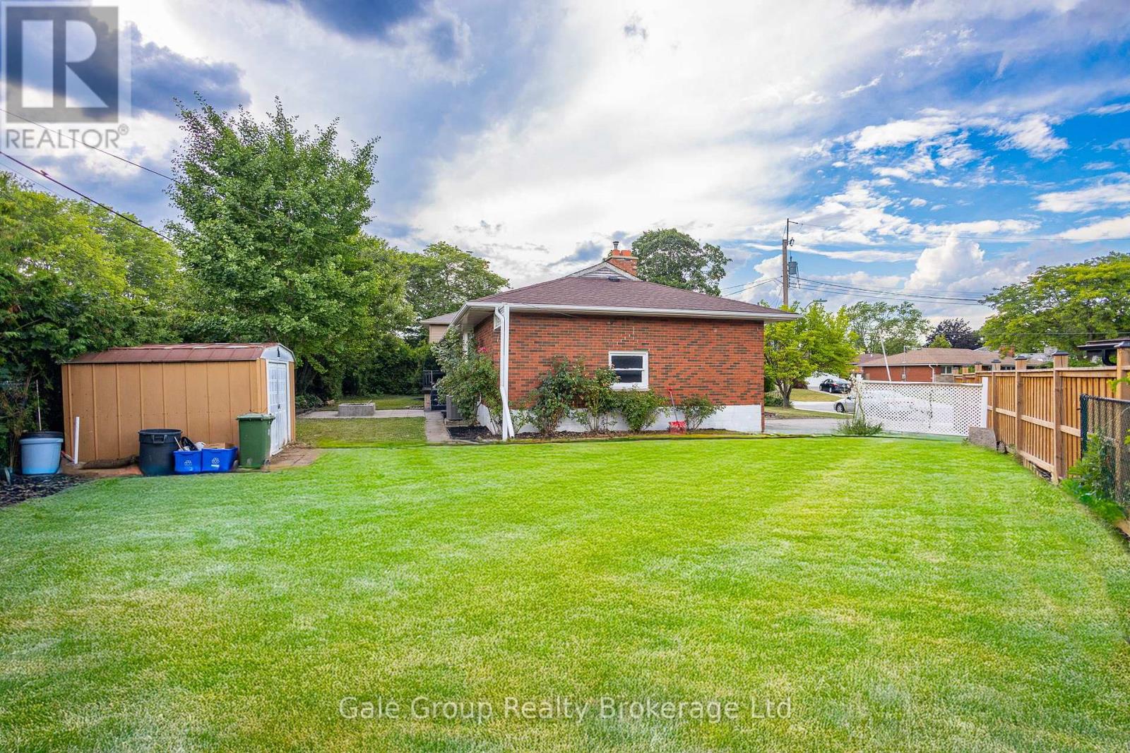 15 Kelvin Court, Hamilton, Ontario  L8E 1J2 - Photo 47 - X12446887