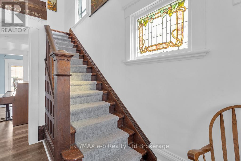 115 Winniett Street, Brant, Ontario  N3T 1N1 - Photo 16 - X12446911