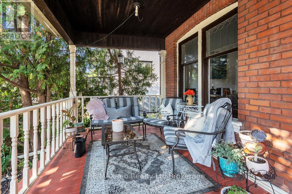 115 Winniett Street, Brant, Ontario  N3T 1N1 - Photo 6 - X12446911