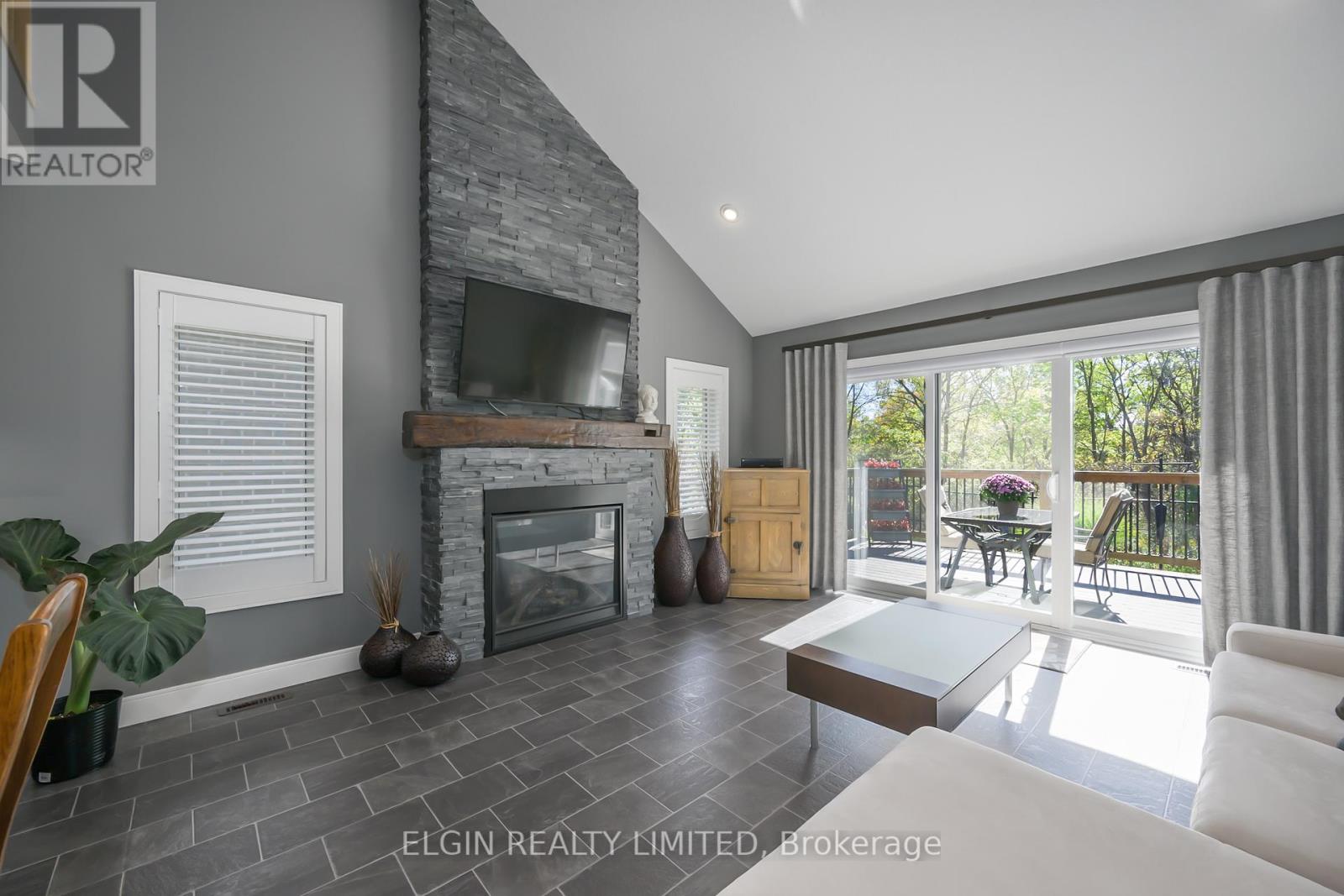 8 Deerfield Court, St. Thomas, Ontario  N5P 0B8 - Photo 13 - X12437209