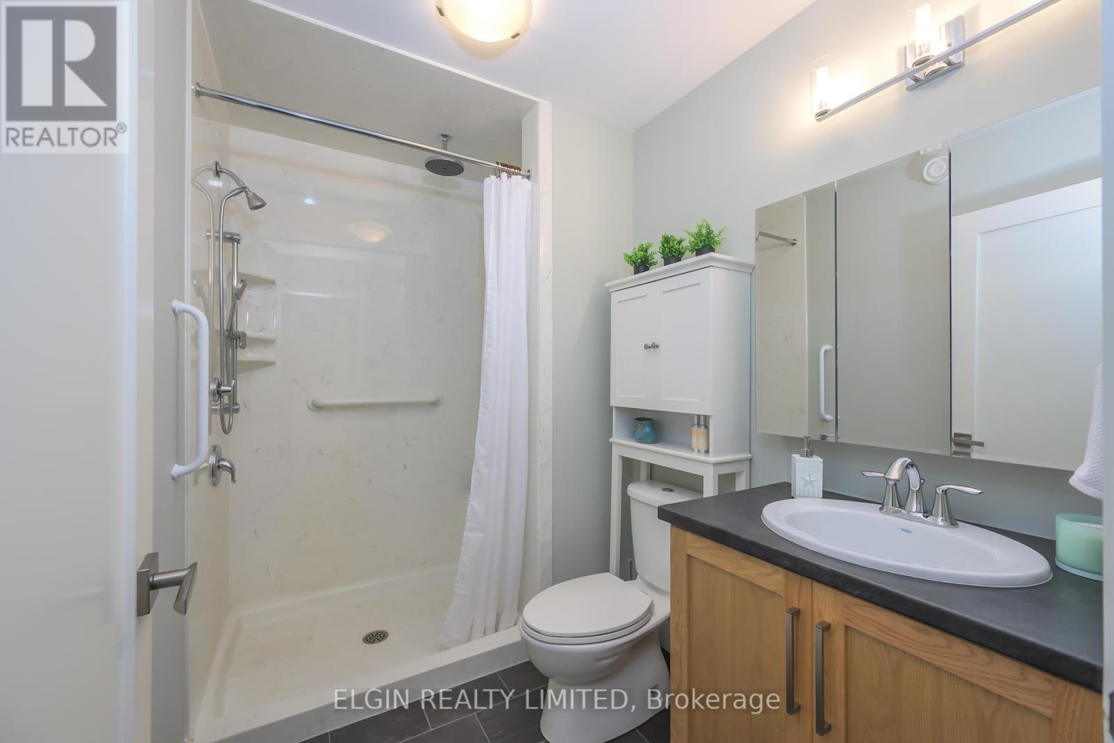 8 Deerfield Court, St. Thomas, Ontario  N5P 0B8 - Photo 22 - X12437209