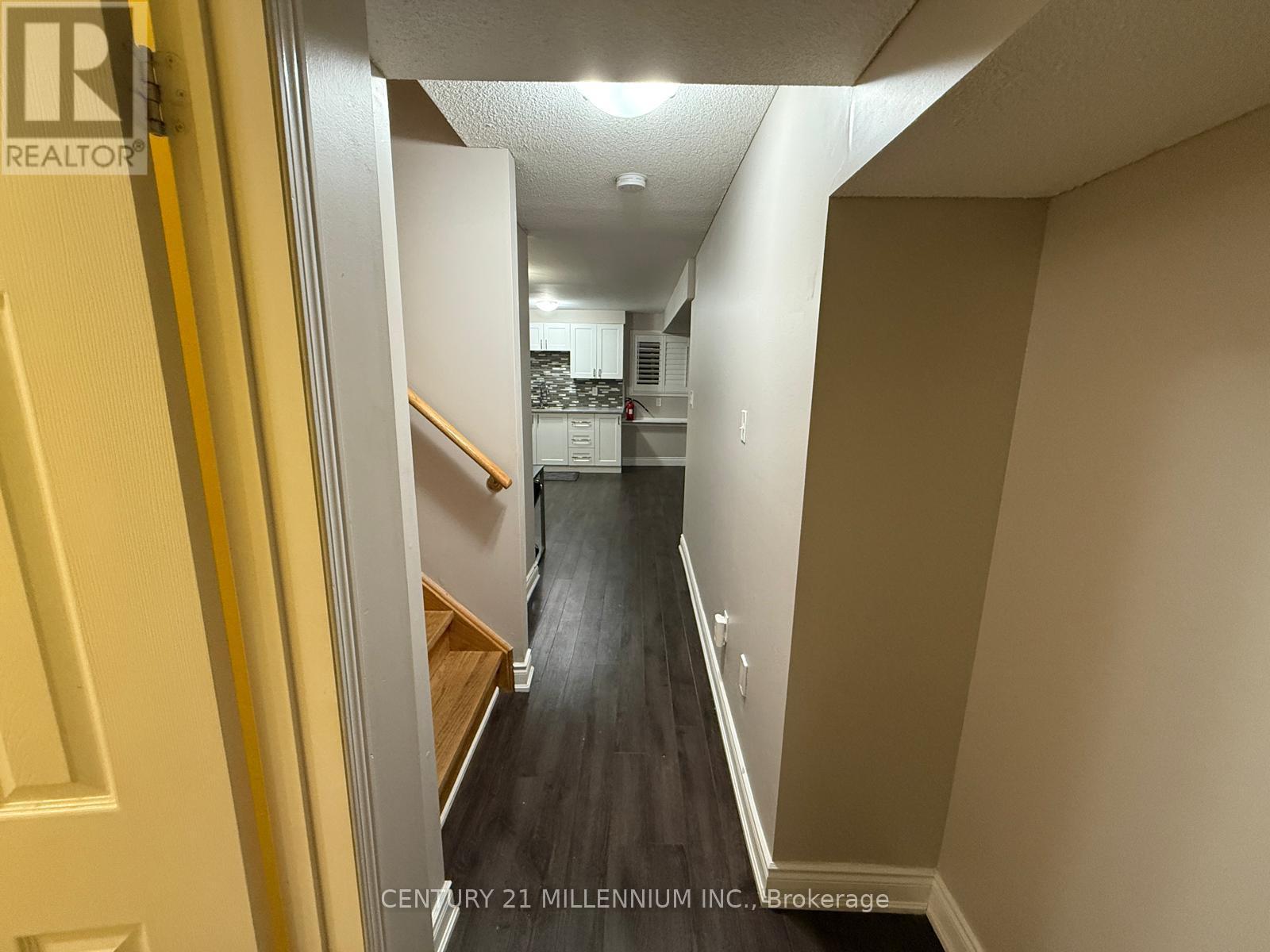 Bsmt - 26 Abbotsbury Drive, Brampton, Ontario  L6X 0S3 - Photo 10 - W12446703