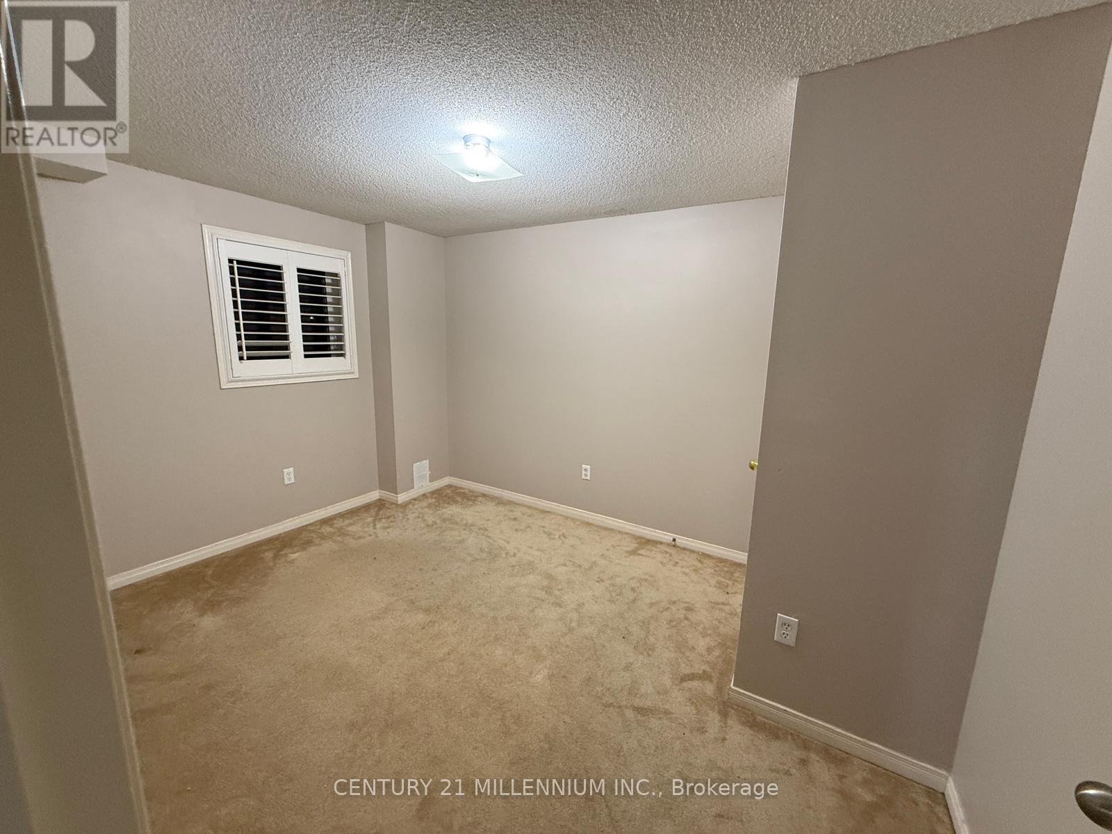 Bsmt - 26 Abbotsbury Drive, Brampton, Ontario  L6X 0S3 - Photo 9 - W12446703
