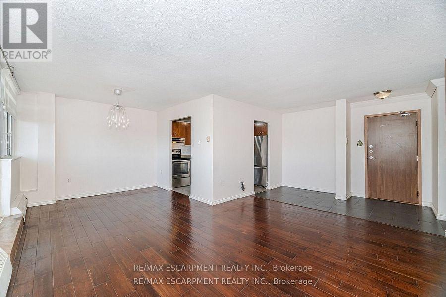 707 - 2301 Derry Road W, Mississauga, Ontario  L5N 2R4 - Photo 10 - W12446724