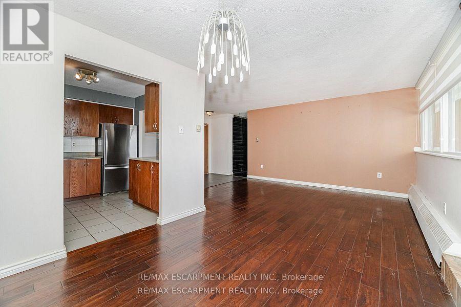 707 - 2301 Derry Road W, Mississauga, Ontario  L5N 2R4 - Photo 11 - W12446724