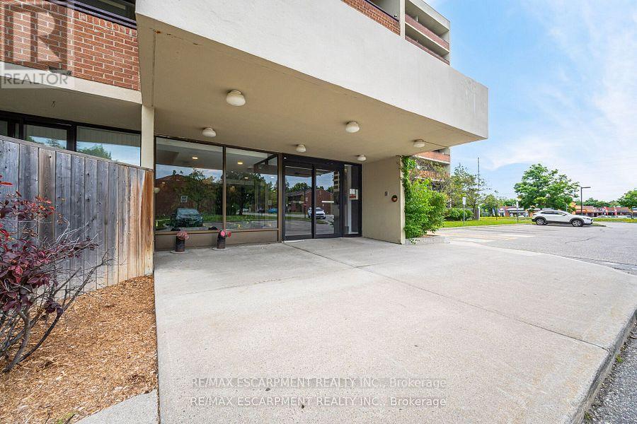 707 - 2301 Derry Road W, Mississauga, Ontario  L5N 2R4 - Photo 2 - W12446724