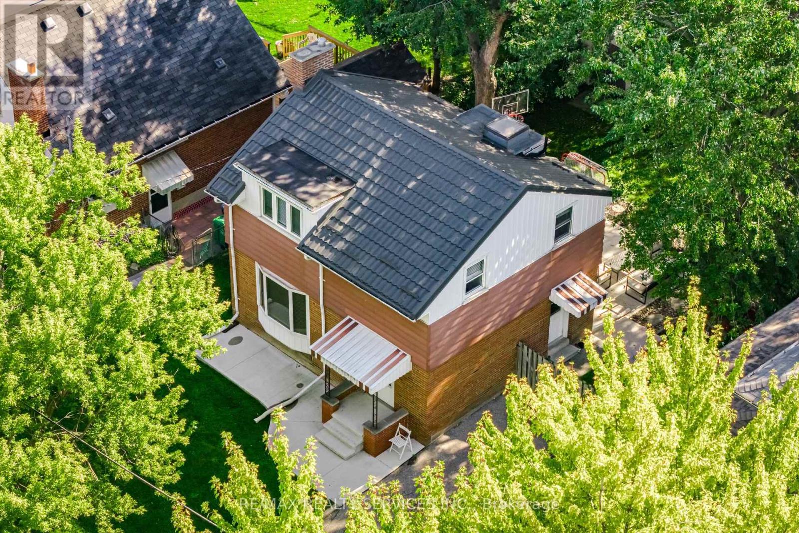 85 ELDOMAR AVENUE, Brampton, Ontario