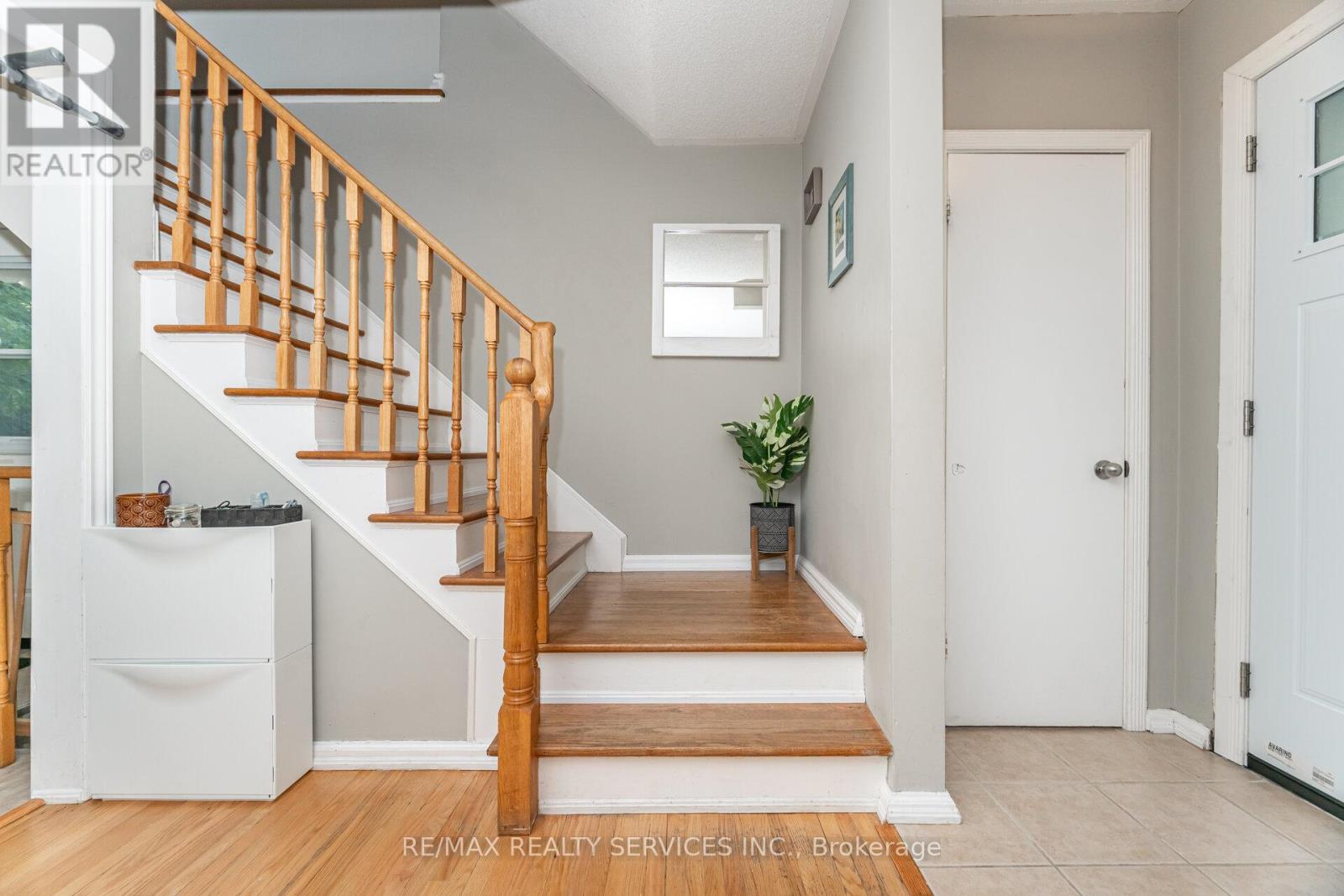 85 Eldomar Avenue, Brampton, Ontario  L6W 1P9 - Photo 17 - W12446735