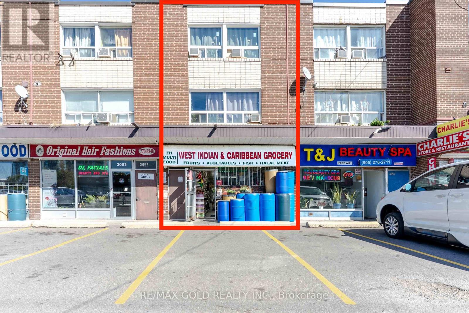 3061 HURONTARIO STREET, Mississauga, Ontario