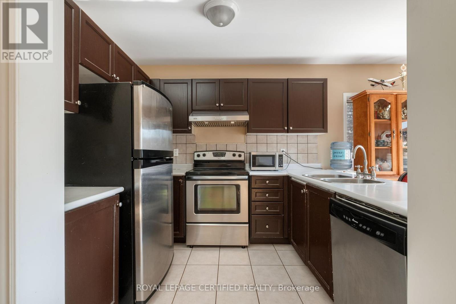 11 Briarcroft Road, Brampton, Ontario  L7A 1X6 - Photo 13 - W12446751