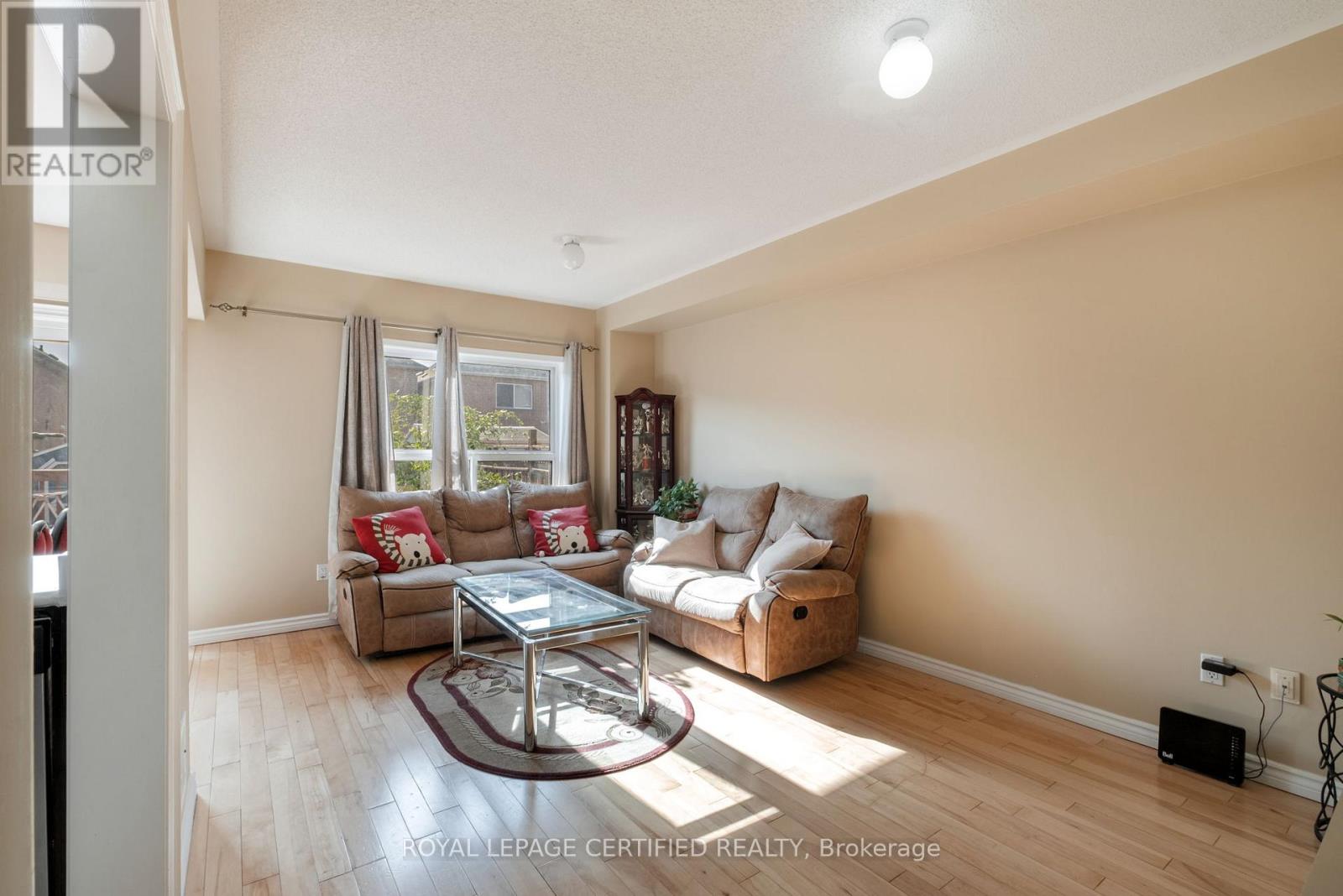 11 Briarcroft Road, Brampton, Ontario  L7A 1X6 - Photo 9 - W12446751