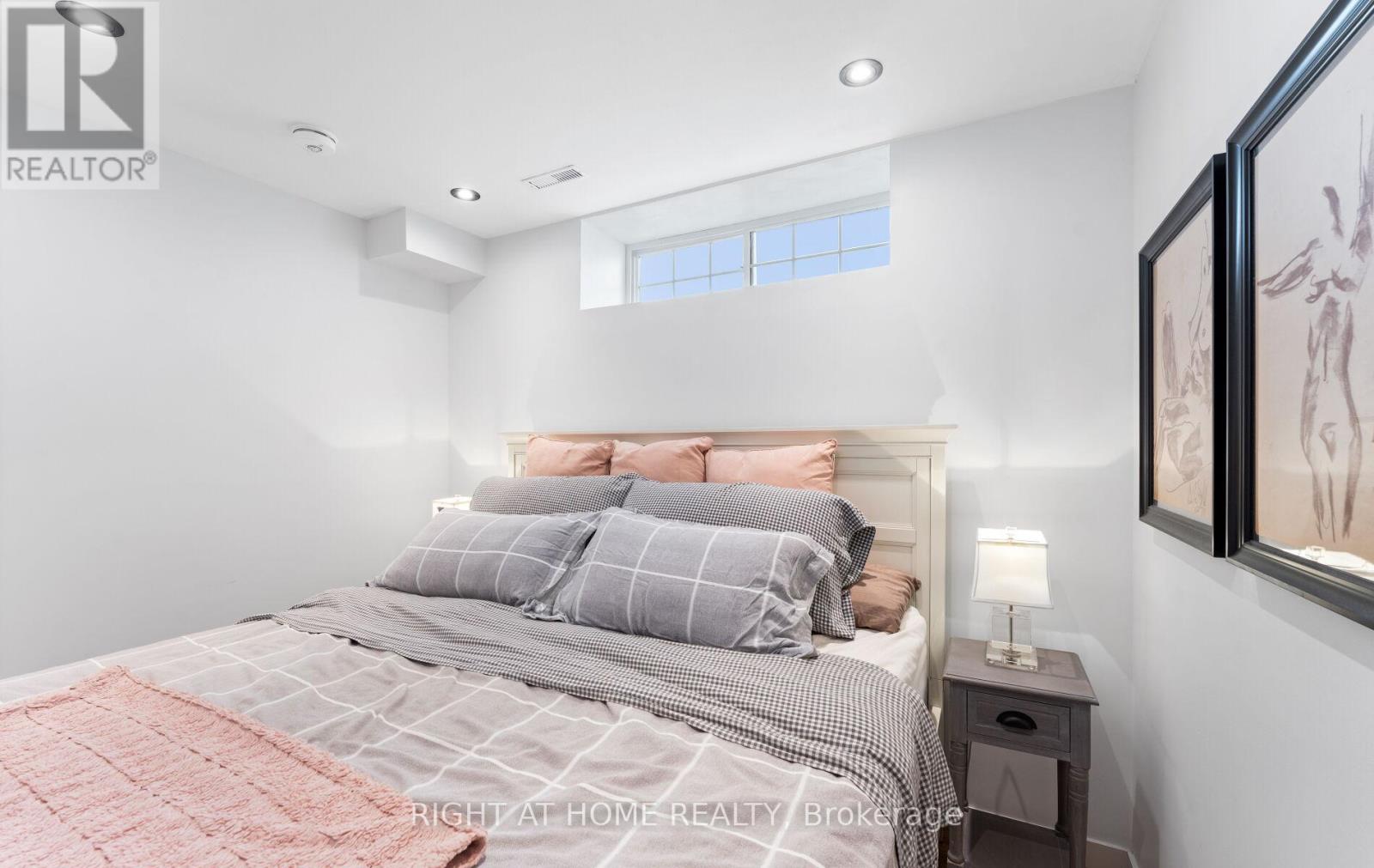 111 Fourth Street, Toronto, Ontario  M8V 2Y6 - Photo 19 - W12446754