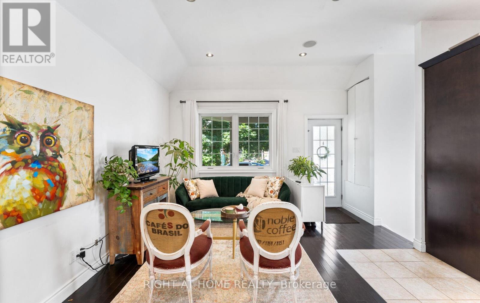 111 Fourth Street, Toronto, Ontario  M8V 2Y6 - Photo 6 - W12446754