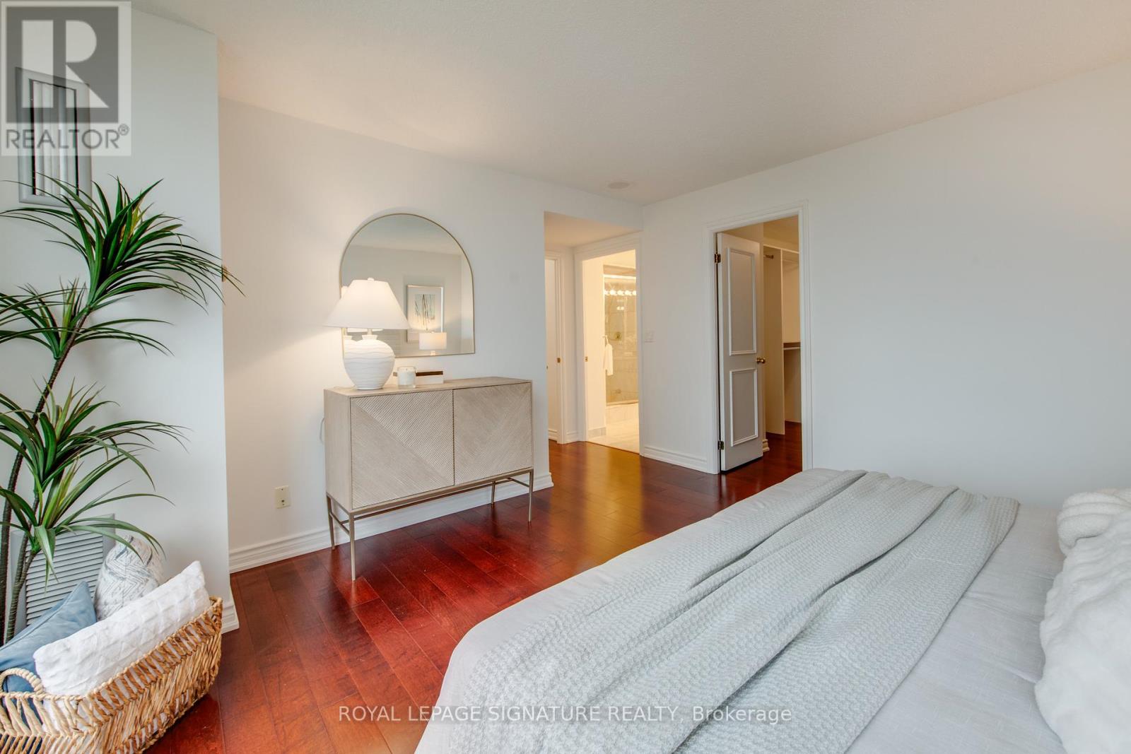 2108 - 1 Palace Pier Court, Toronto, Ontario  M8V 3W9 - Photo 17 - W12446786