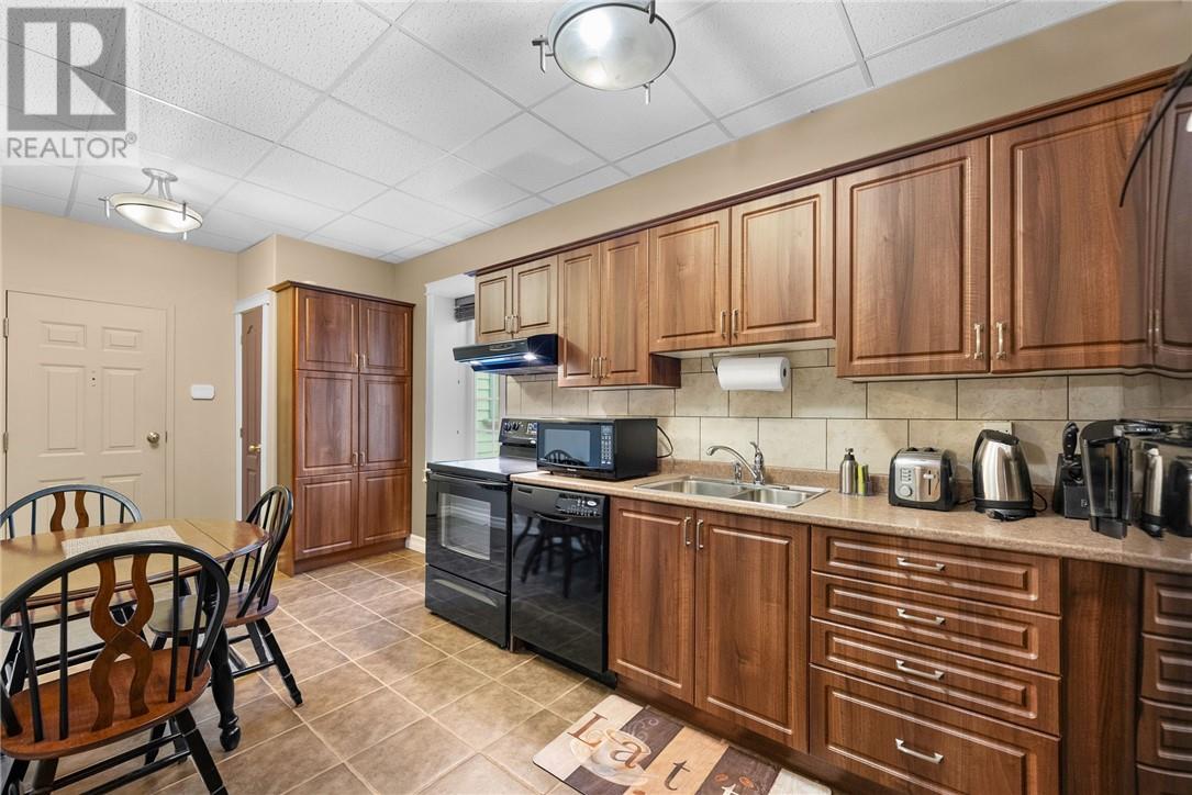 11 Elgin Street, Sudbury, Ontario  P3C 5B4 - Photo 44 - 2125041